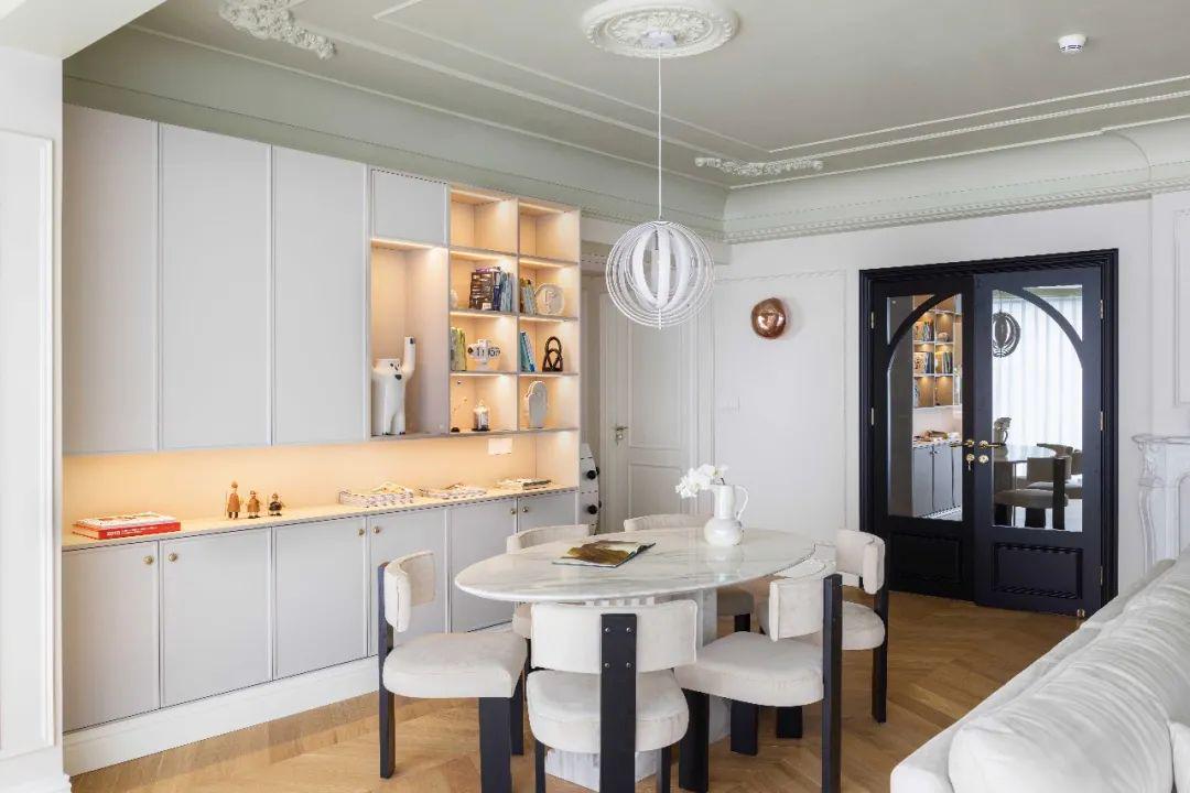 餐厅空间小如何设计好看,开餐厅餐厅面积小如何布置圆桌