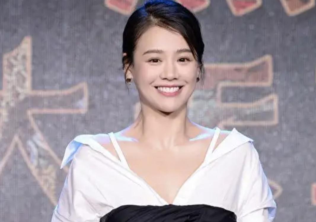 素颜是灾难，化妆是整容，这9位女明星的真实颜值，前后反差巨大