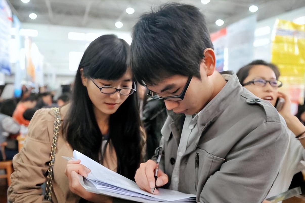 计算机类专业就业前景好的专业,未来五年哪些大学专业好就业