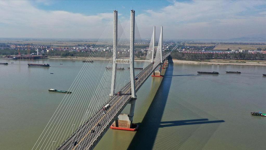 中国跨海跨江跨河桥梁世界第一,中国建的高难度桥梁