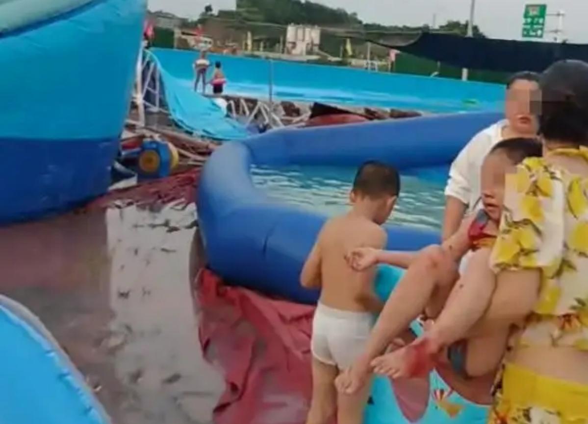 四川遂宁游泳池垮塌事件,气垫泳池垮塌为什么会死人