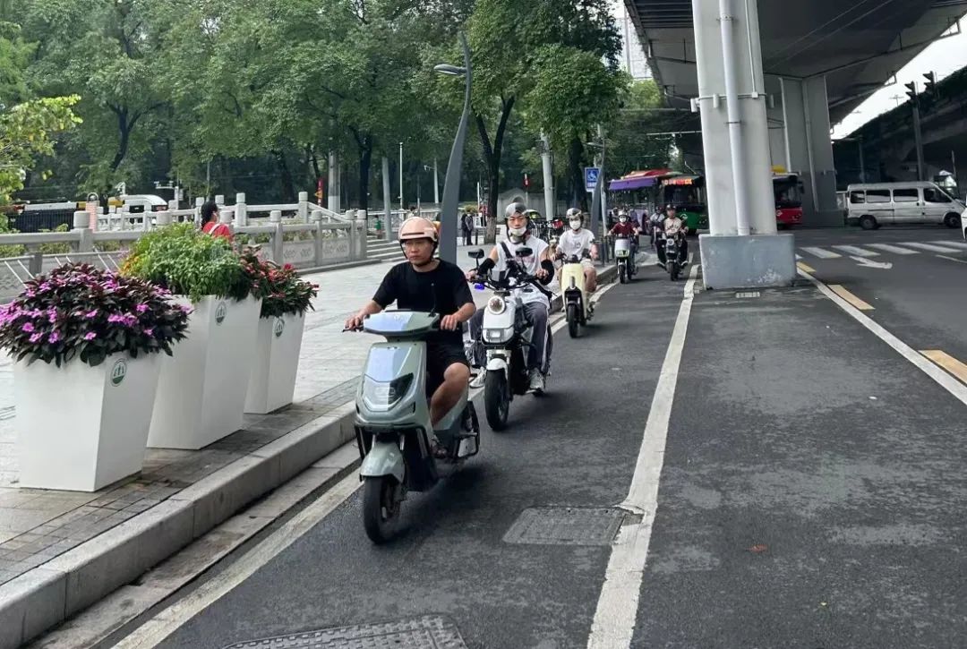 广州电动自行车为什么限行,广州电动自行车限行为什么呢