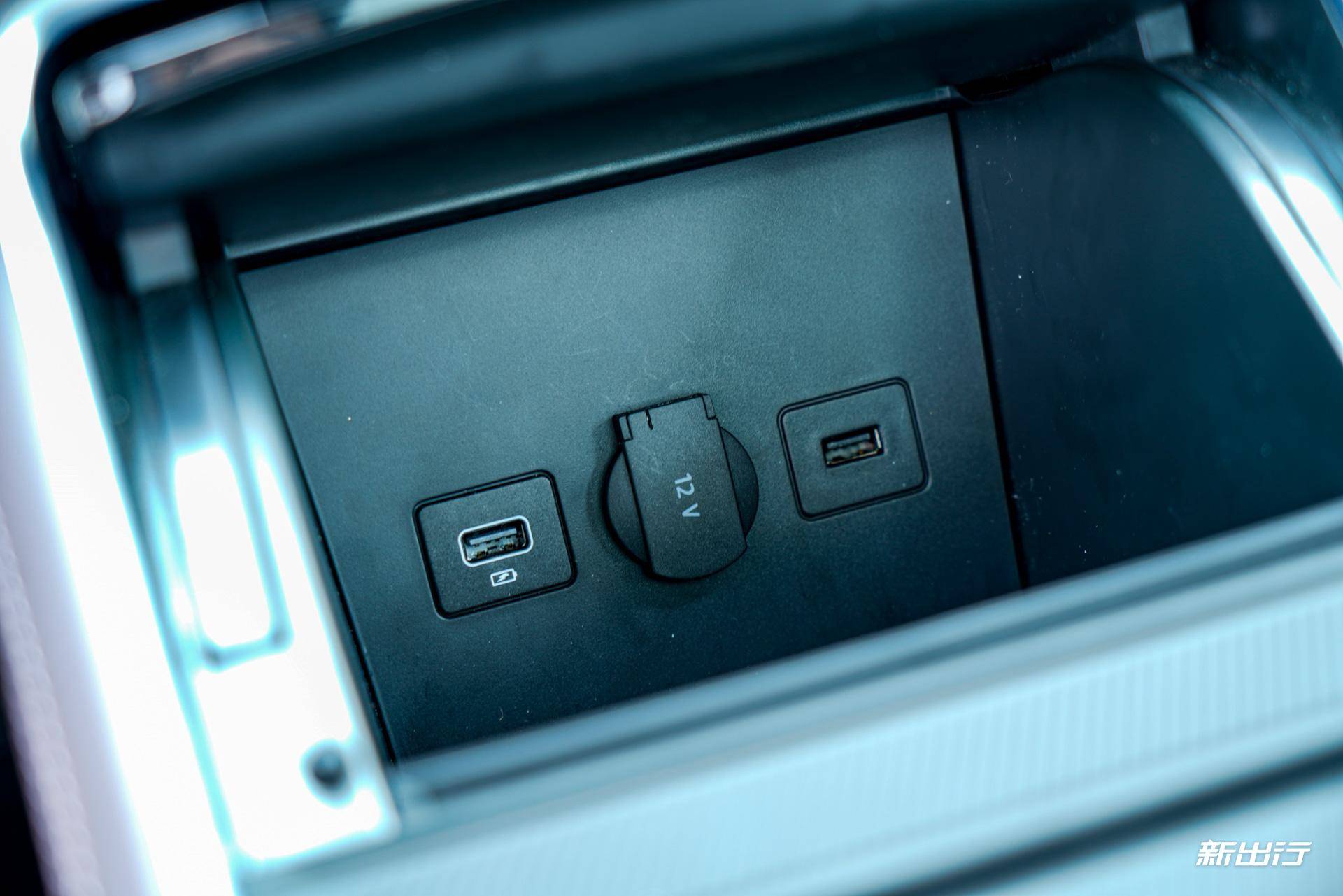 15万的中型SUV体验如何？静态实拍零跑23款C11