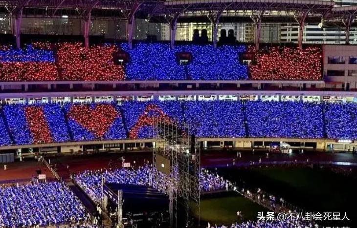 张韶涵现场完整版汪峰评价,张韶涵演唱会上座率合肥