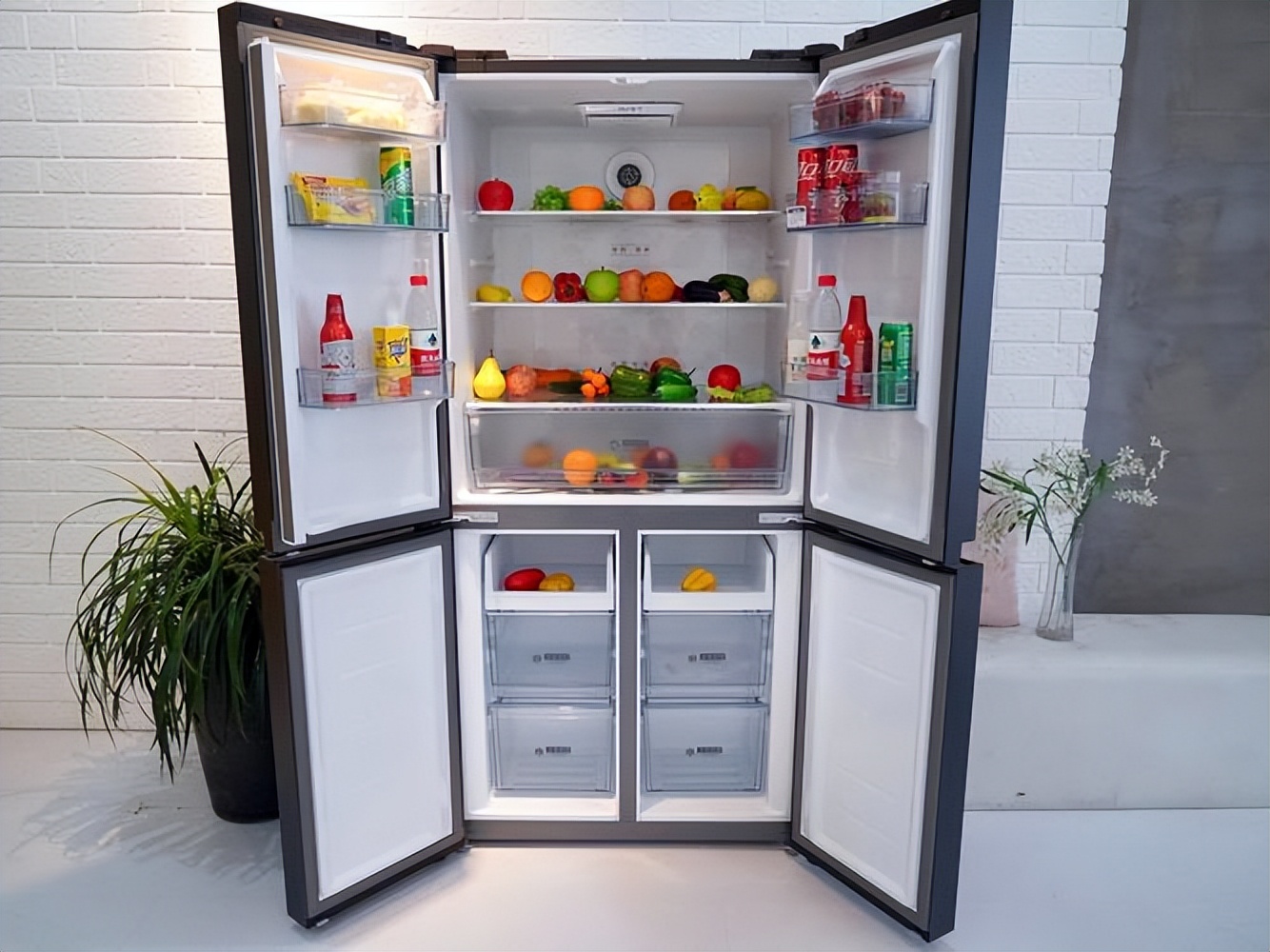 双对开门冰箱和四开门的哪个好,双对开门和十字门冰箱