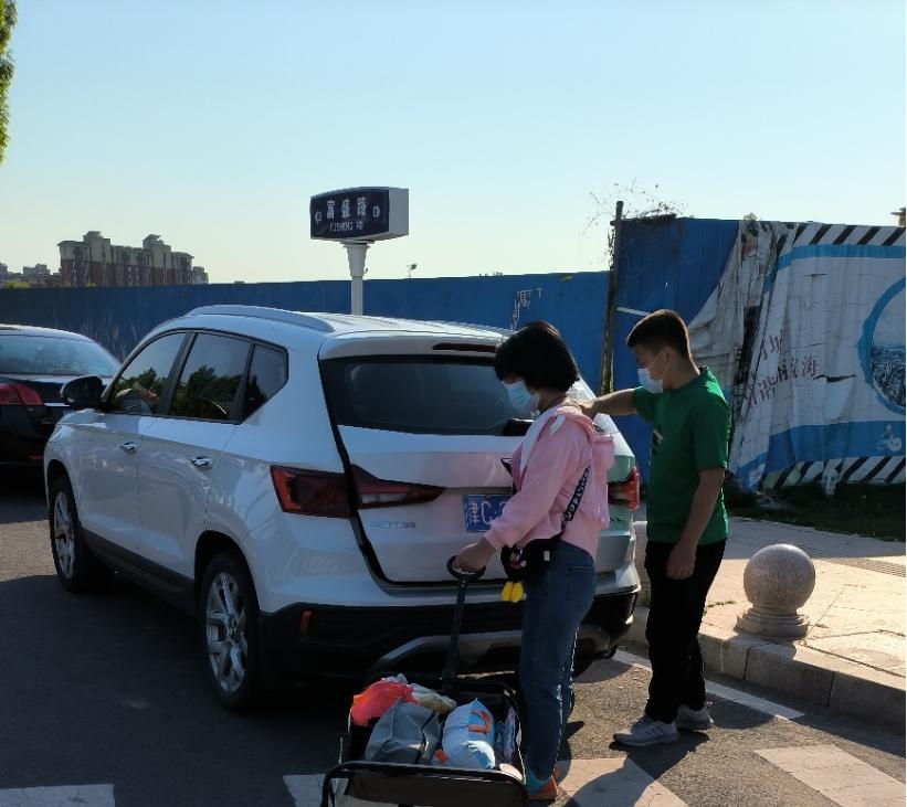 想买个家庭用的车省油什么车好,买一款经济实惠而且还省油的汽车