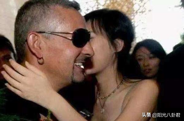 靠男人上位明星,靠男人上位成功的明星