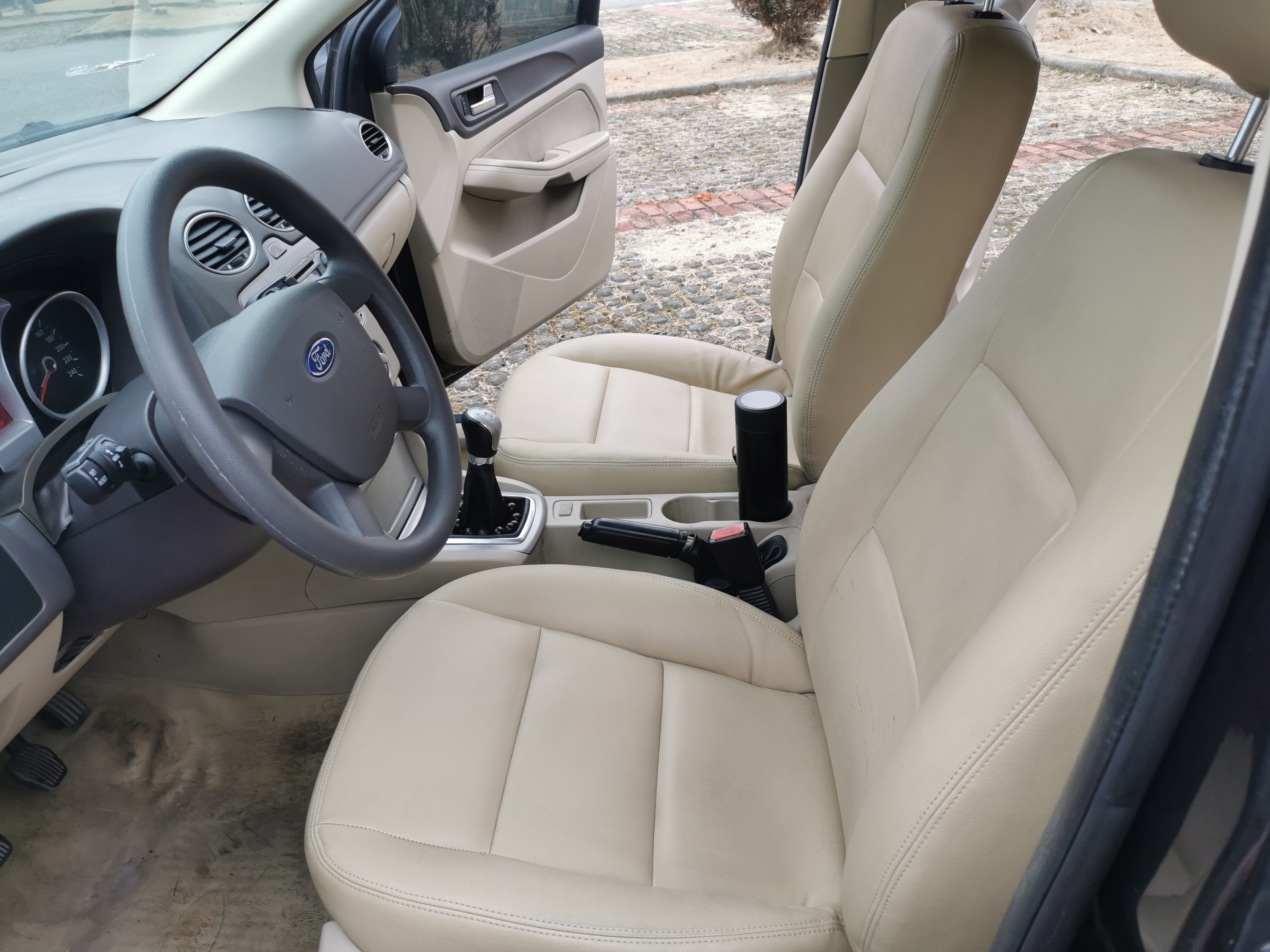 一万多买的福克斯,一万多手动挡经典福克斯