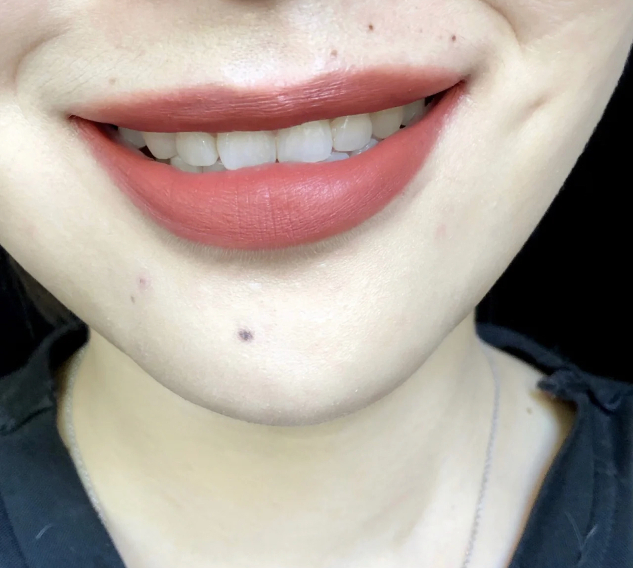 教你正确涂一个不用化妆的口红,你必须知道的口红涂抹小技巧