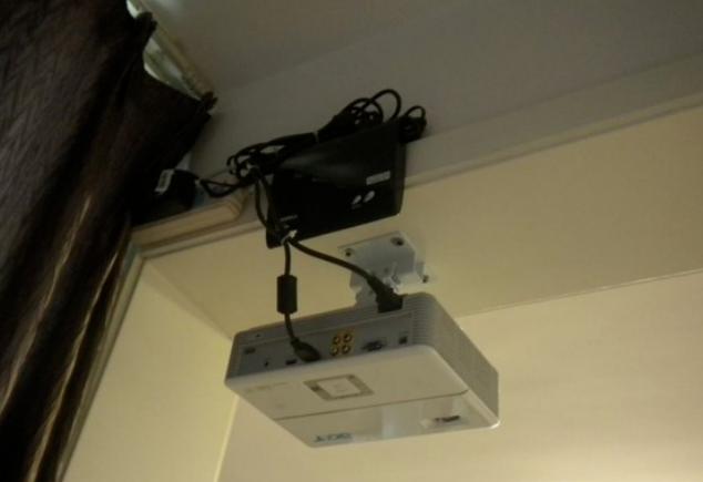 家庭用投影仪安装布线方法图,简单家庭投影仪安装布线方法图