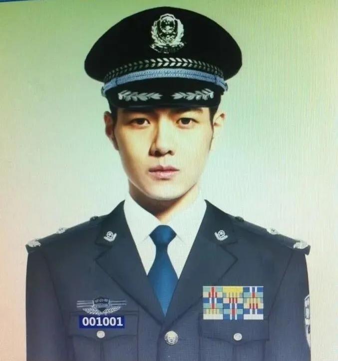 女警警服演变照片图片,最美警花警服图片