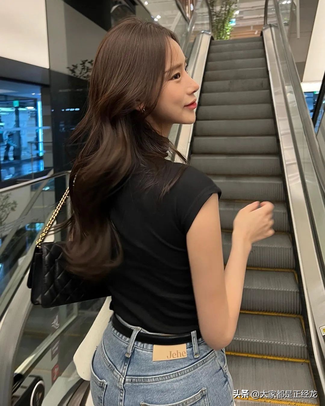 【ins推荐】韩国妹子jaeheeng，身材性感的大长腿美女模特