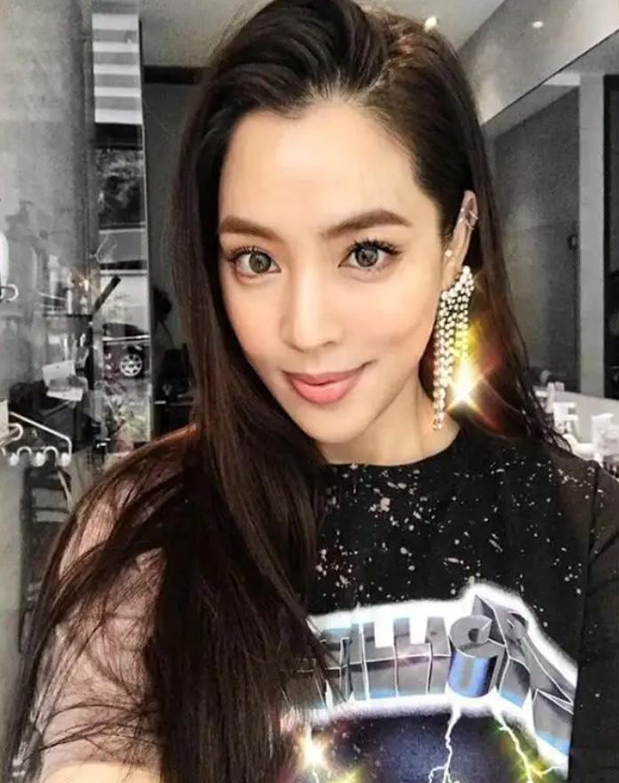 娱乐圈娶了富婆的10位男明星,娶了富婆的10位男星