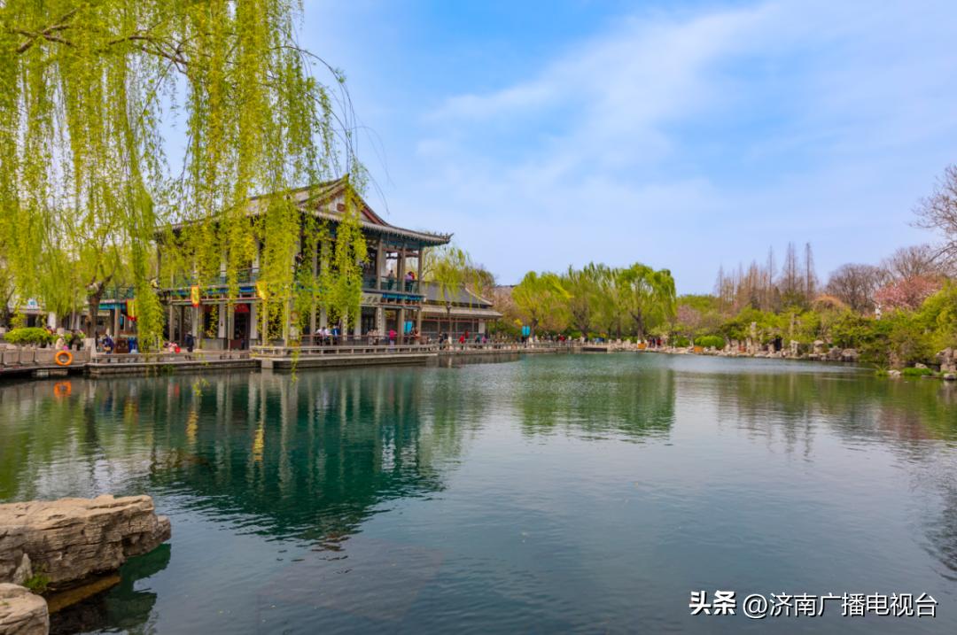 趵突泉夫妇录澄清视频,趵突泉夫妇主持嘴瓢原视频