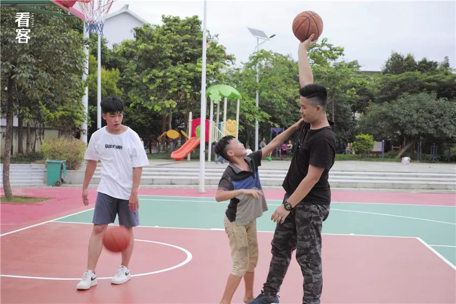 小镇的暑假,小镇少年的假期