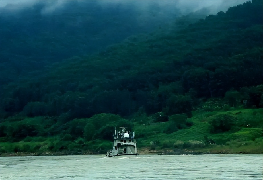 在苏丹的“港独”黄丝，去舔英国人的屁股请别麻烦我国外交人员