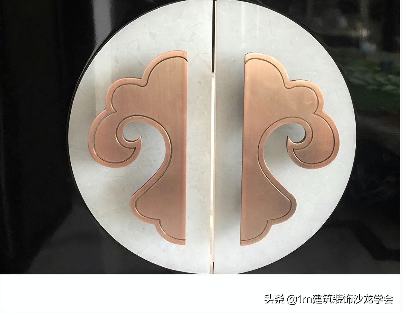 玻璃和玉石材质有什么区别,透光玉石玻璃是什么