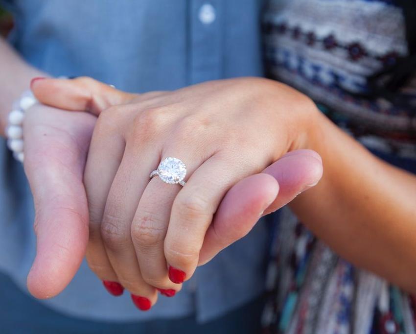 2克拉蒂芙尼钻戒价格,2克拉vvs钻戒大概多少钱