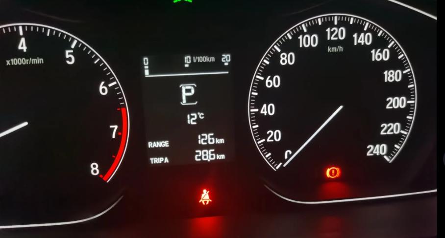 十年老司机开车经验,六年驾龄老司机新手上路