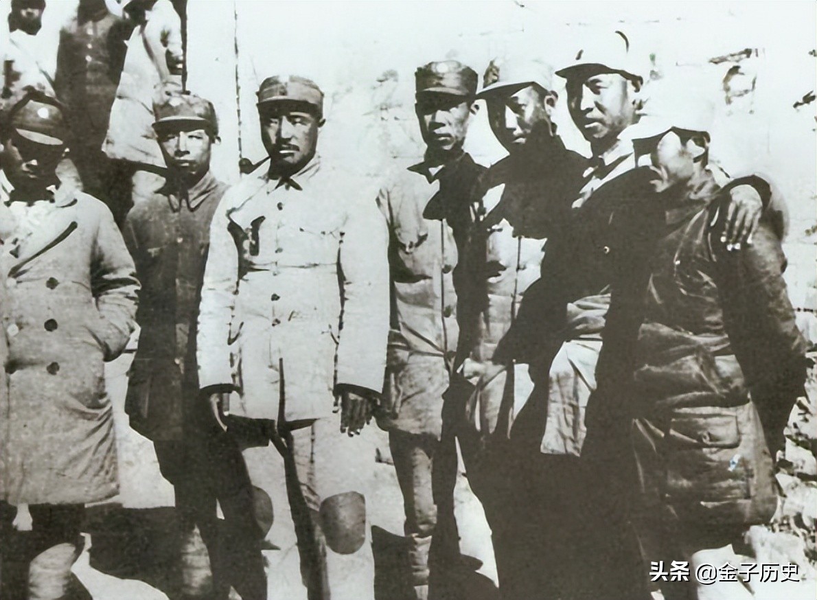 谁来当新四军参谋长？叶挺和项英提名4人，主席却选了另外一人