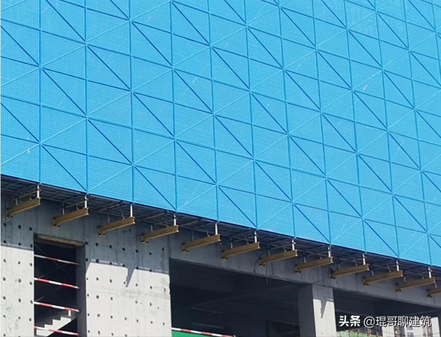 新型悬挑架全套图纸大全集,新型悬挑架半预埋和穿墙哪个安全