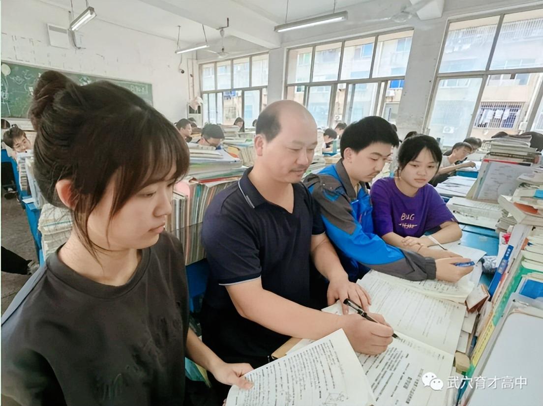 武穴育才校长罗平安,武穴市育才高级中学校长罗平安