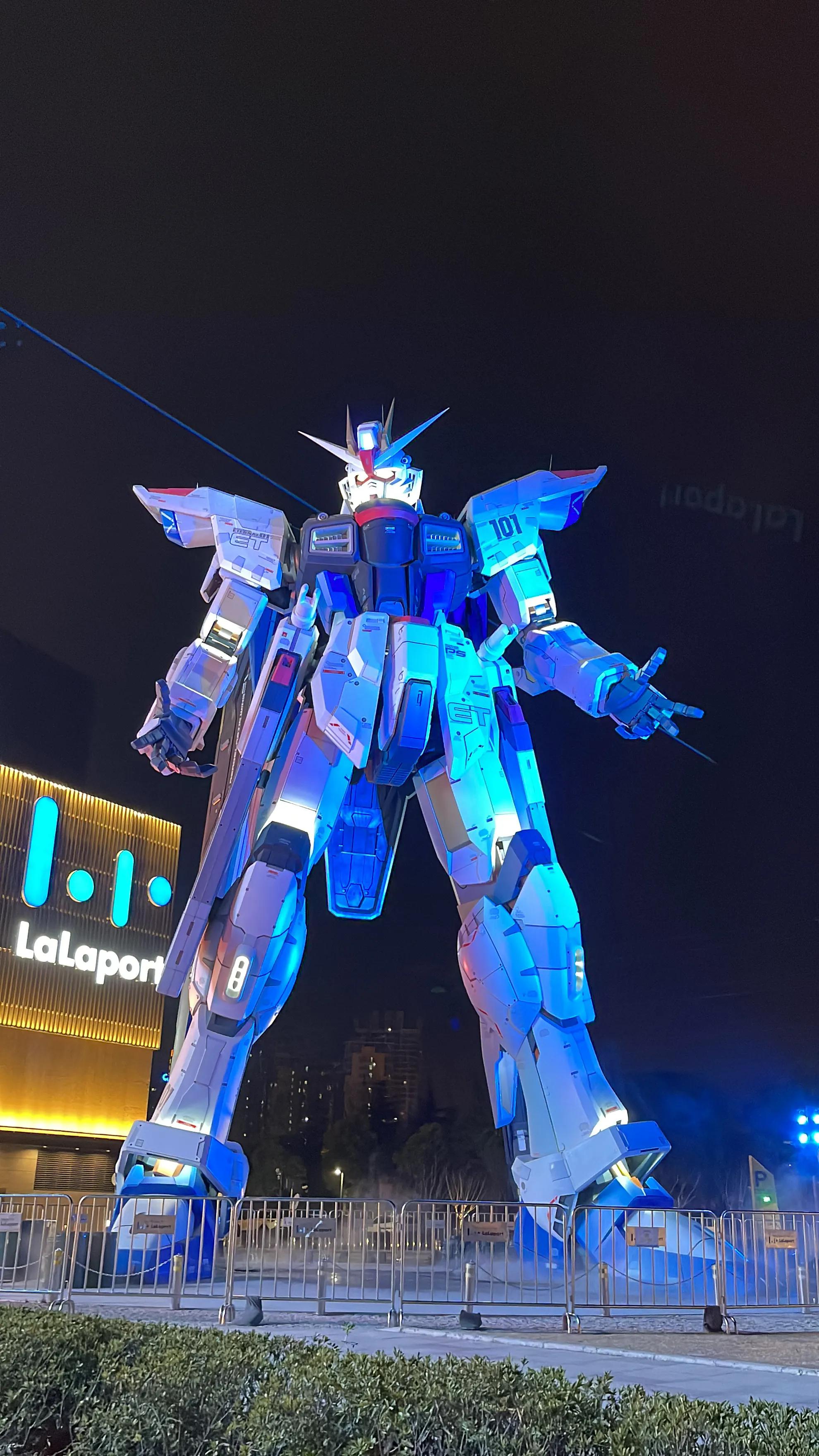 上海超便宜的高达模玩店,上海自由高达立像周边商场有什么