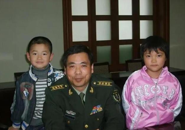 河南8岁神童何雪豪被军校录取,中国神童何雪豪现在什么军衔