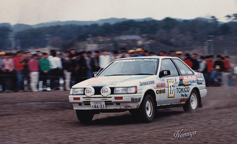 头文字d原车重现这才是真正的ae86,ae86头文字d同款内饰