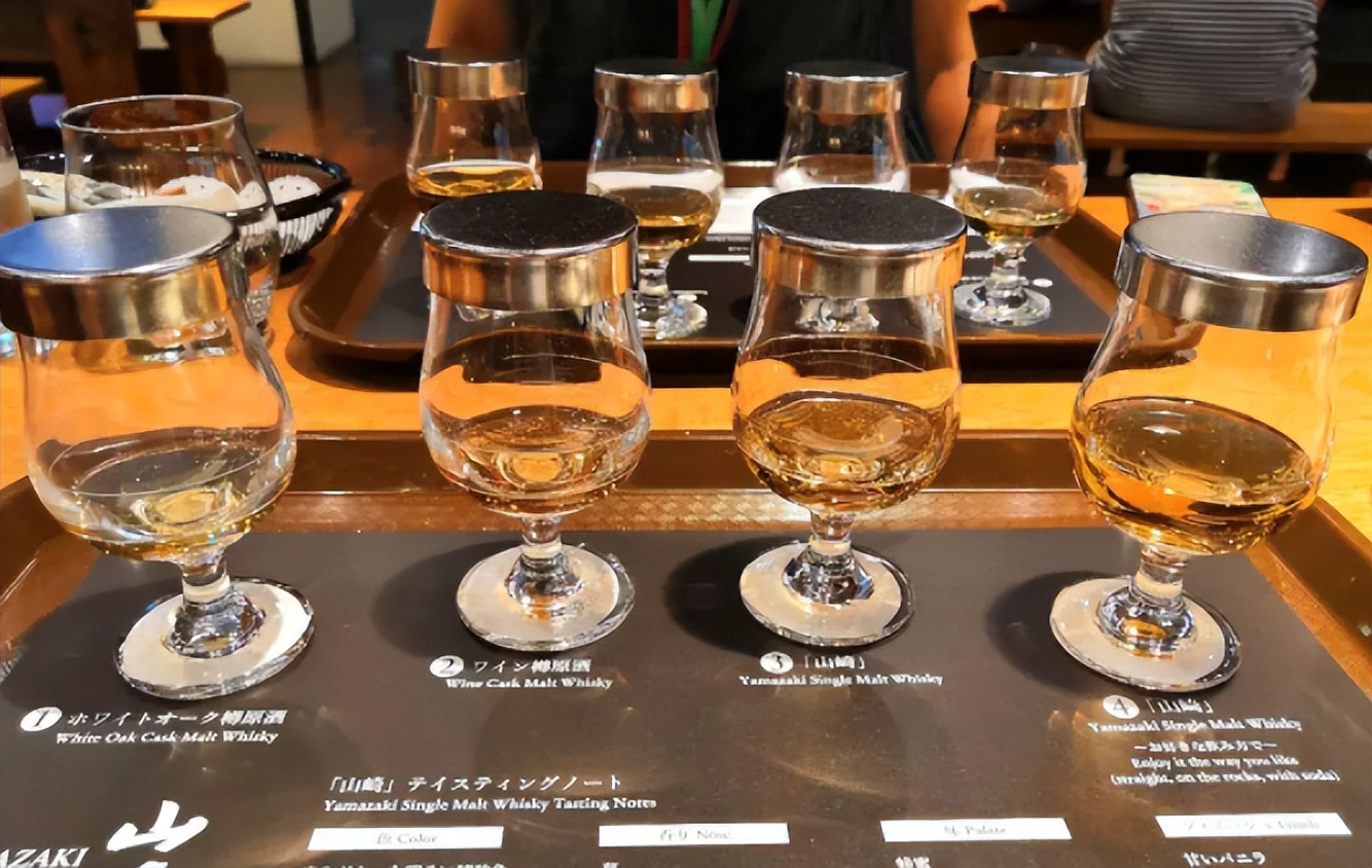 山崎威士忌750毫升和700毫升区别,茅台好喝还是同价位的威士忌好喝