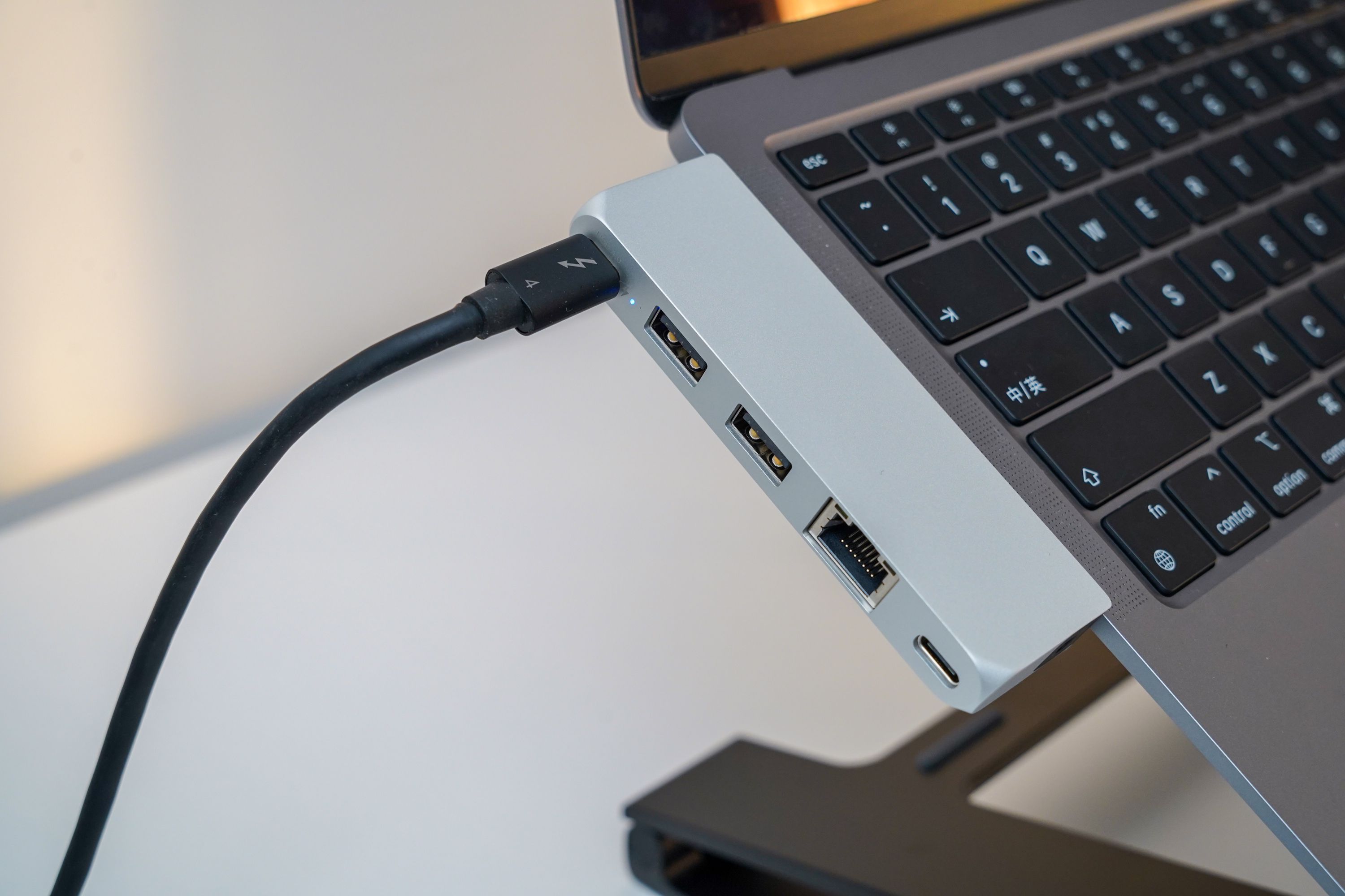 如何低价入手苹果产品？省下的钱足可购买这些苹果顶级配件！