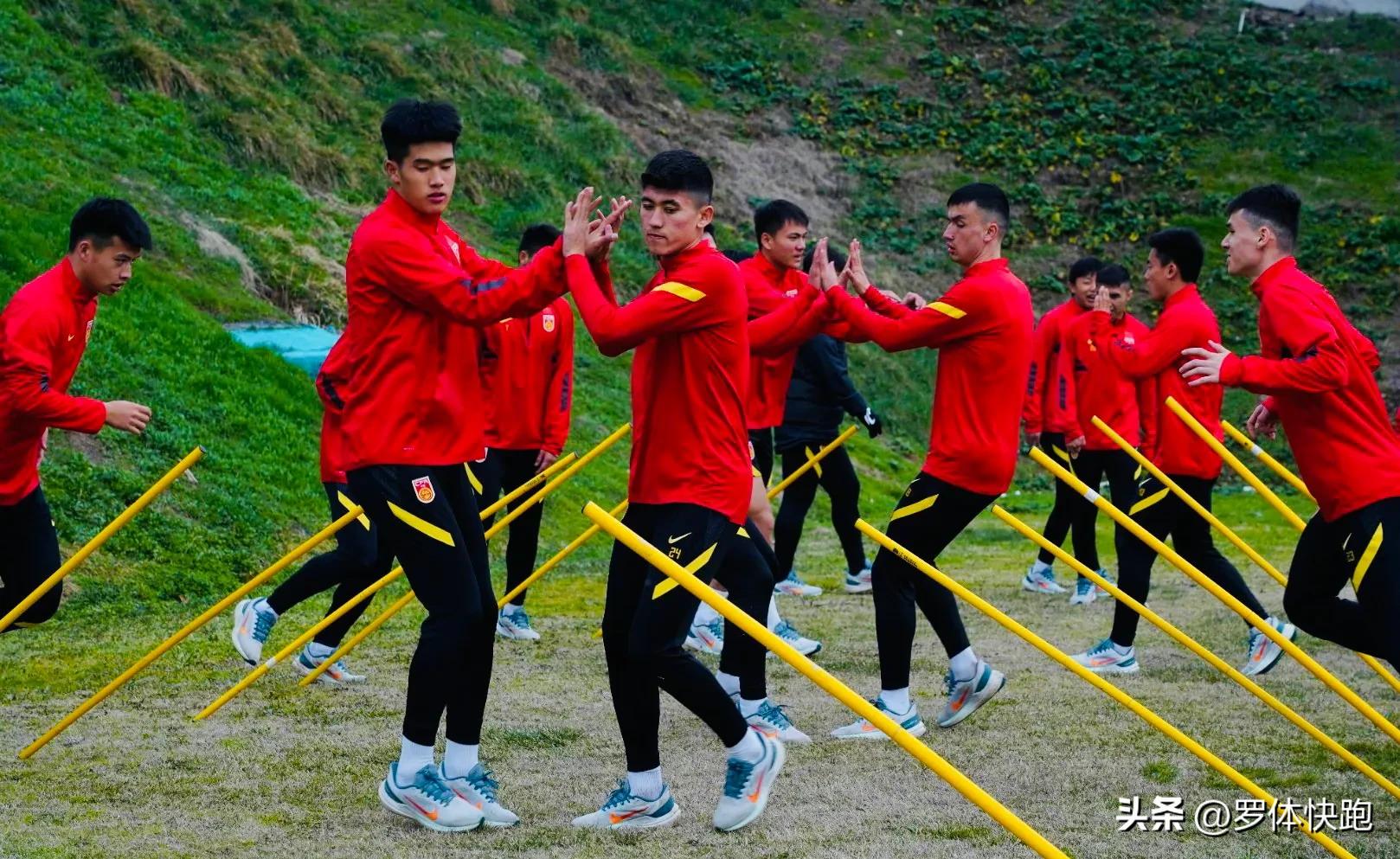 u20国足被判罚争议点球,U20国足闯进亚洲杯8强