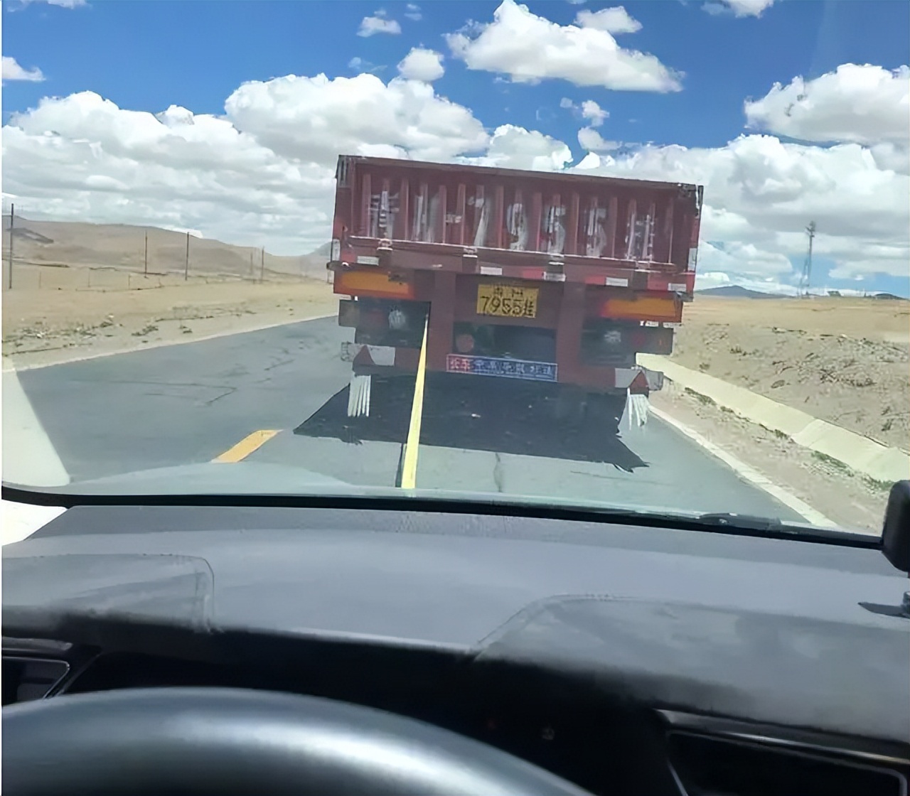 新能源车路上坏了叫拖车花钱吗,纯电动汽车坏了该如何拖车