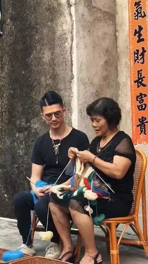 男人，你打个毛线