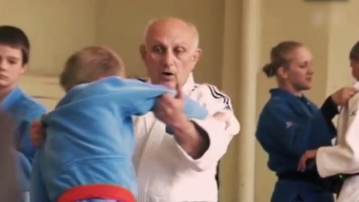 普京恩师阿纳托利拉赫林简介,普京悼念柔道恩师拉赫林