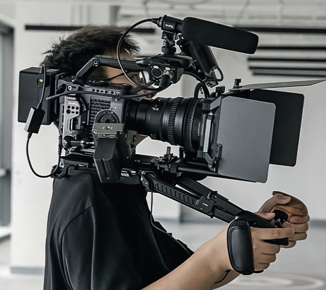 微单相机用来拍照还是视频,微单与摄像机拍视频的区别