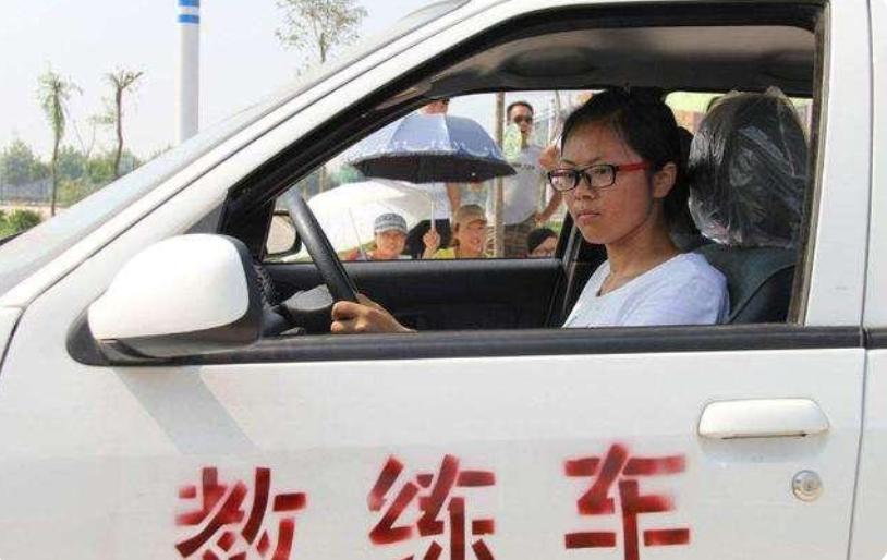 c1升b2需要考几项,c1增驾b2如果b2考不过c1还保留吗