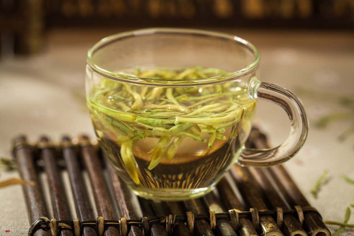 虚火上浮引起的咽炎喝什么药好,慢性咽炎上火用什么中药