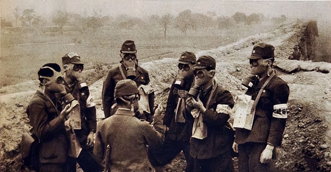 恶魔的*器武**—二战日本化学毒气