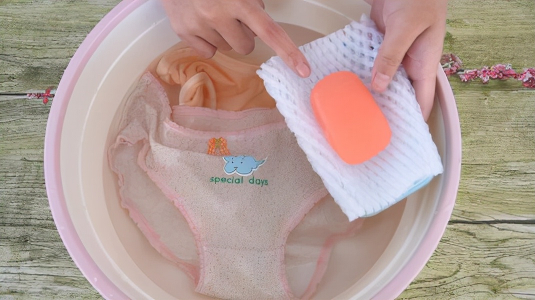 女性生理期内裤用什么清洗剂,清洗内裤小窍门图解大全