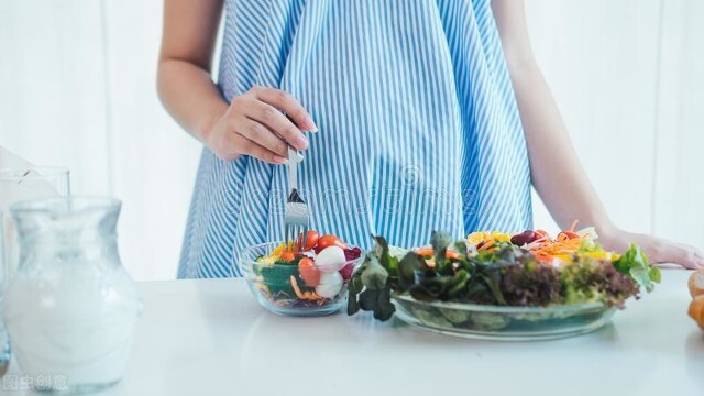 孕妇真的每天都要吃鸡蛋吗,怀孕了每天都要吃鸡蛋吗