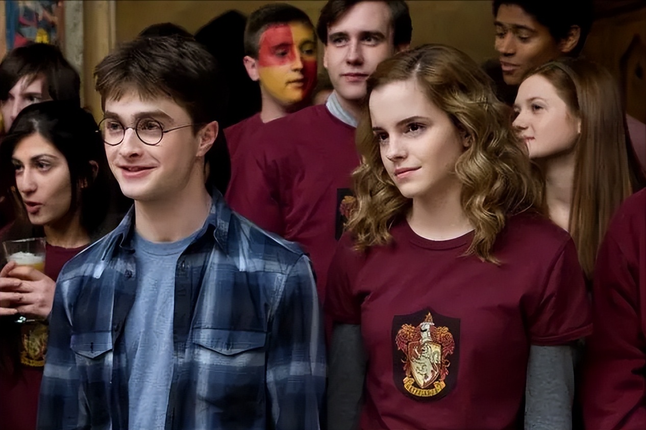 电影艺术中的风格意境和品味,电影呈现比戏剧更高的时空灵活度