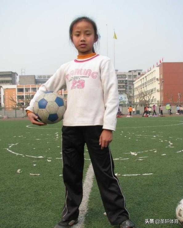 彭诗梦出击失误完整视频,彭诗梦世界杯多次精彩扑救