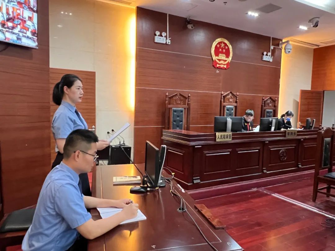 中国海警局打击海上非法采砂活动,海警查获特大非法采砂案判刑结果