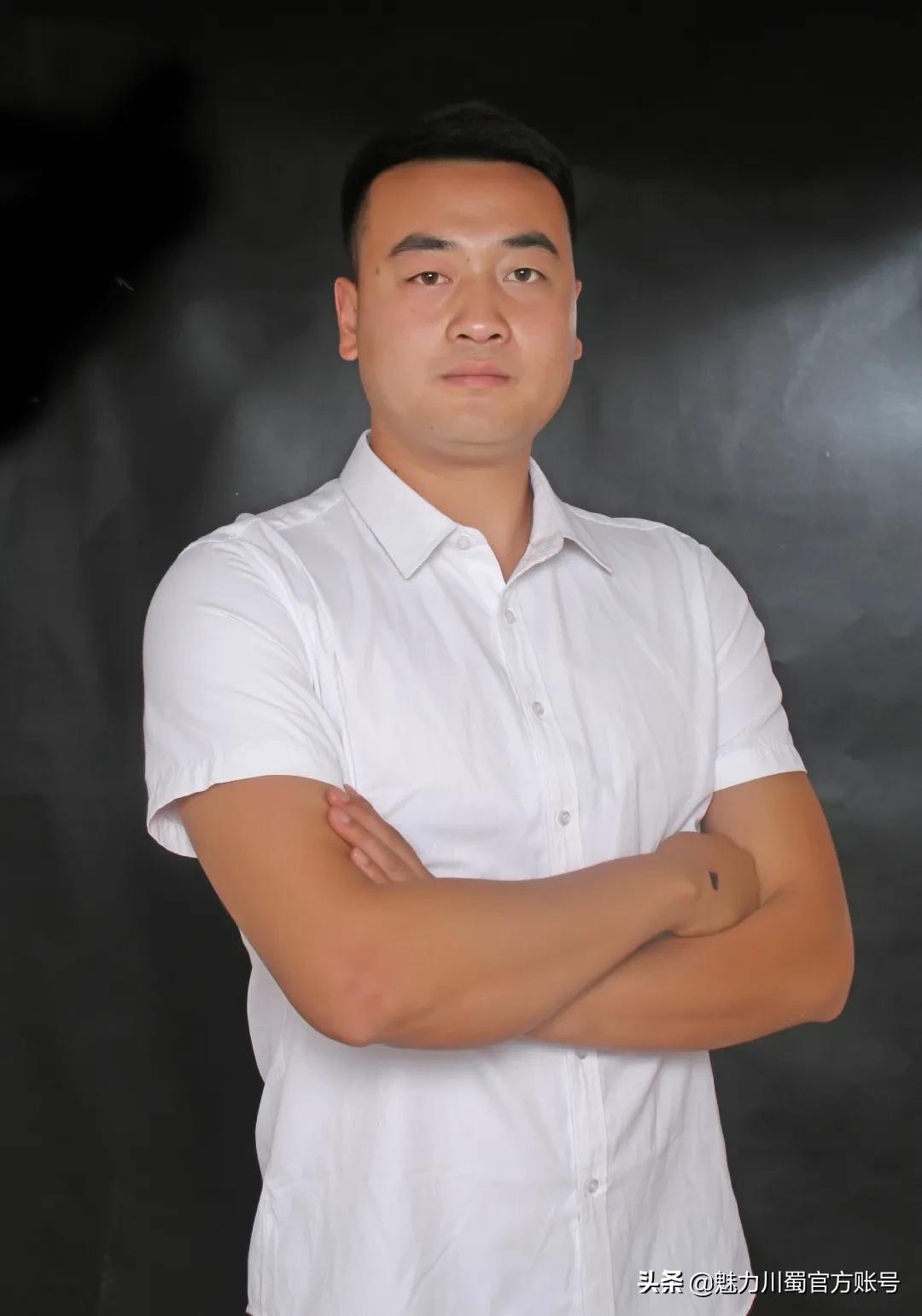 绵阳外国语学校李俊老师,绵阳外国语学校历史老师