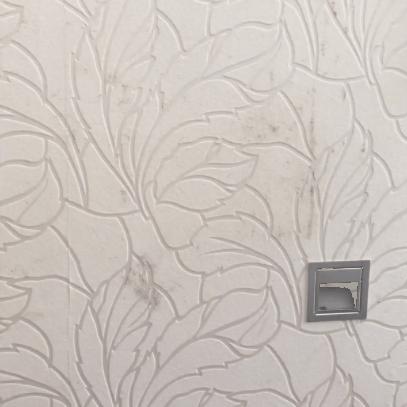 装修墙面黑印怎么处理,房间白墙重新刷怎么处理