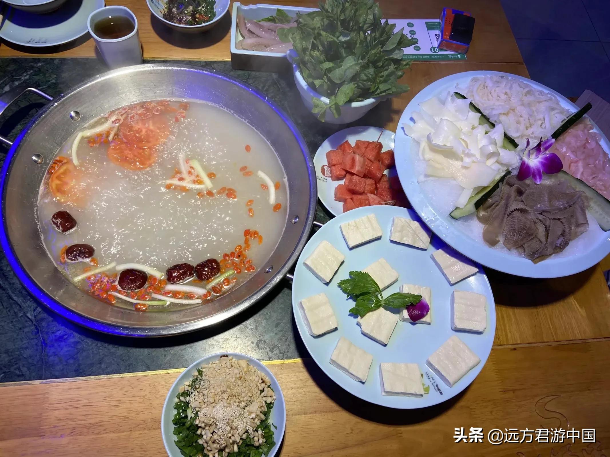 个旧和鹤岗哪个适合居住,鹤岗跟个旧哪个适合定居