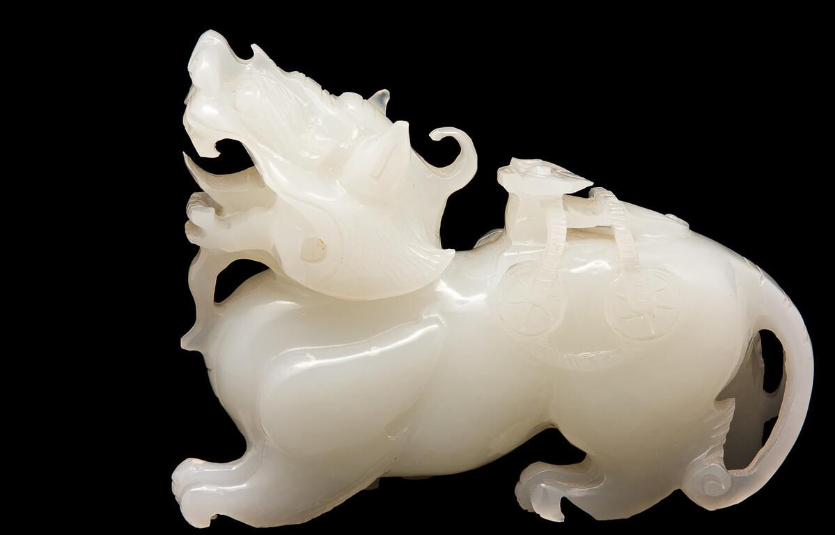 新房装修摆件风水讲究哪些,乔迁新居客厅摆件风水