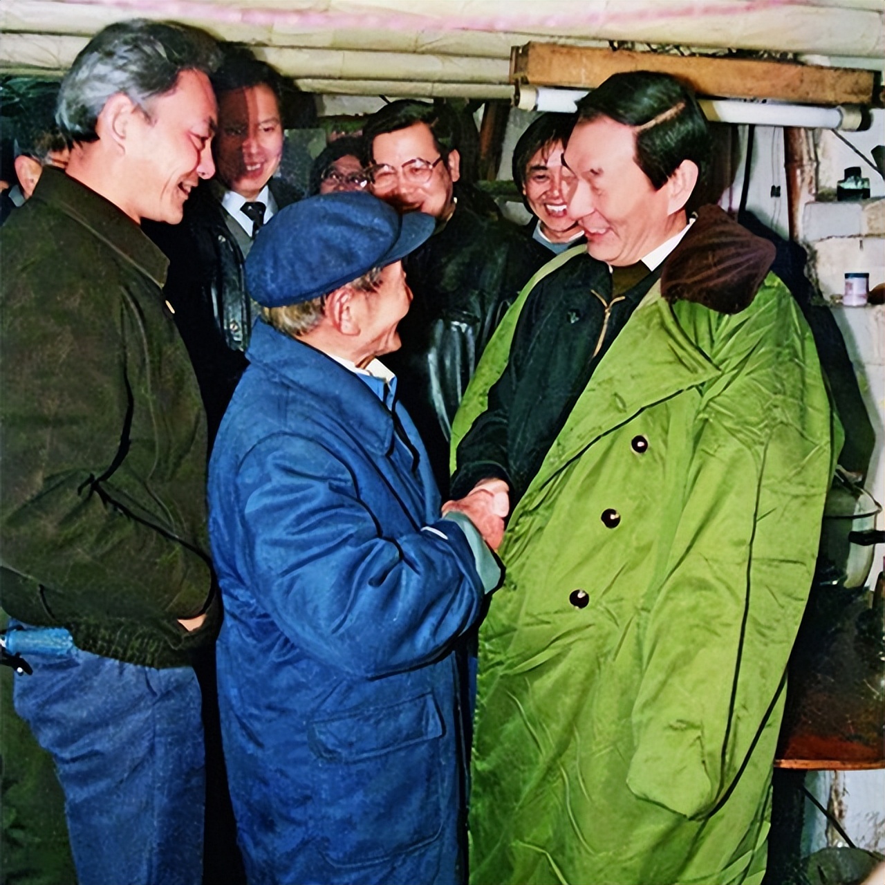 88年*镕基朱**自我批评：作为上海市长我不是最佳，比江*民泽**差得很远