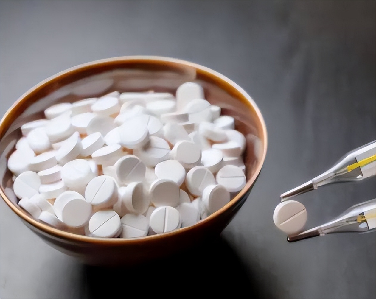 几块钱一瓶的甲硝唑有什么作用,甲硝唑4块一瓶管用吗